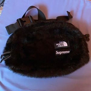 Supreme The North Face Faux Fur Waist Bag